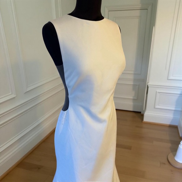 Brand New Unaltered | Sarah Seven Cassiopeia | Chapel Length Wedding Gown Size 8 - Picture 9 of 16